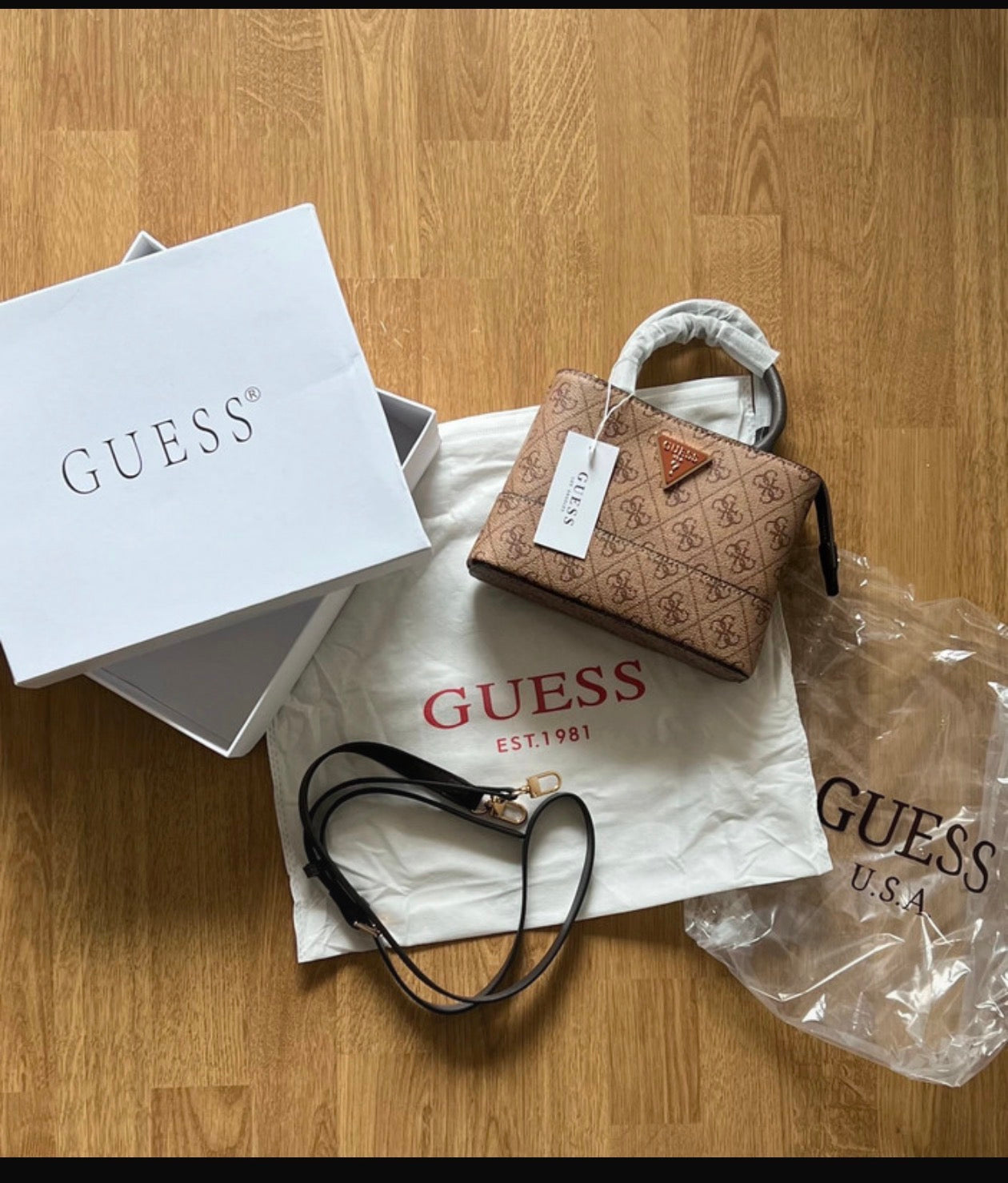 Sac à main Guess original monogram beige/marron – Neuf avec étiquette